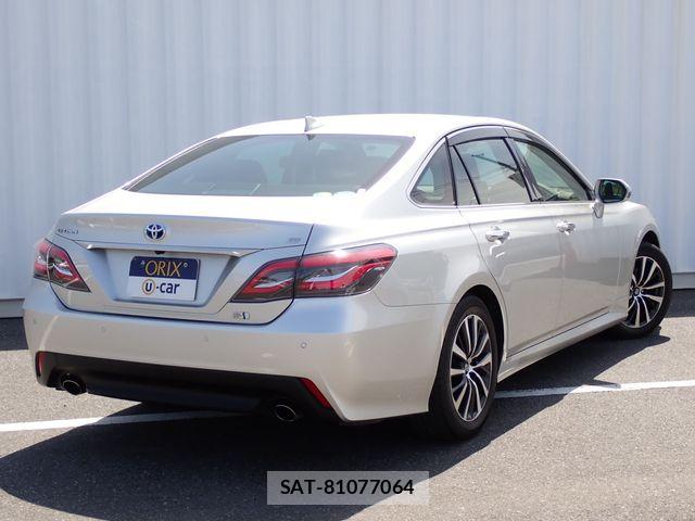 Toyota CROWN SEDAN 2020-10 8779863-2