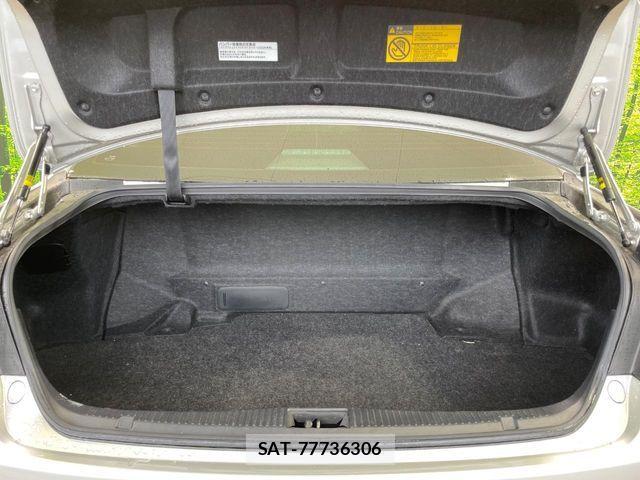 Toyota CROWN SEDAN 2013-06 8779889-9