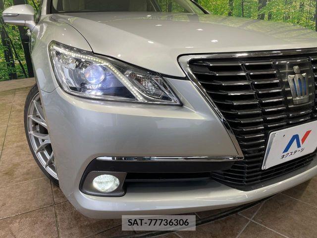 Toyota CROWN SEDAN 2013-06 8779889-11