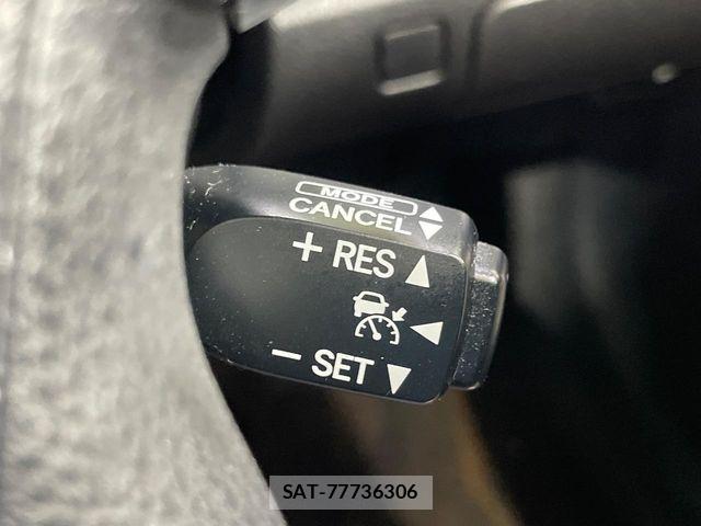 Toyota CROWN SEDAN 2013-06 8779889-4