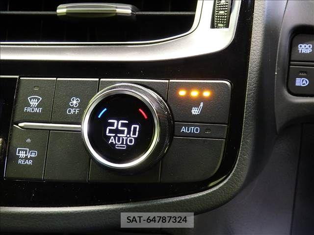Toyota CROWN SEDAN 2021-03 8779860-11