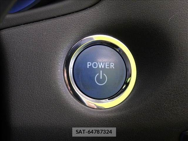 Toyota CROWN SEDAN 2021-03 8779860-14