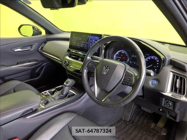 Toyota CROWN SEDAN 2021-03 8779860-17