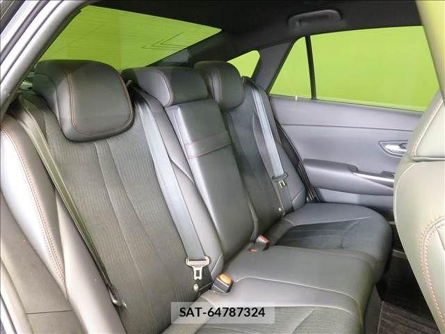 Toyota CROWN SEDAN 2021-03 8779860-24