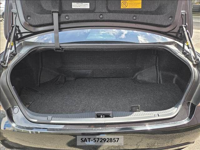 Toyota CROWN SEDAN 2015-03 8795635-12