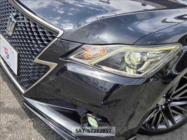 Toyota CROWN SEDAN 2015-03 8795635-19