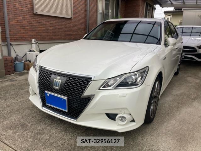 Toyota CROWN SEDAN 2013-10 8795639-1