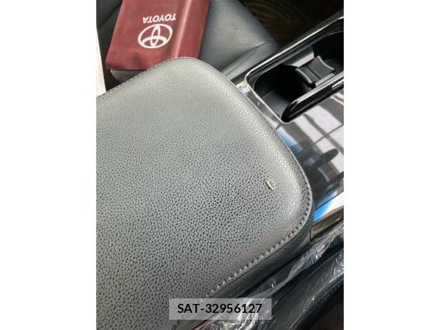 Toyota CROWN SEDAN 2013-10 8795639-21