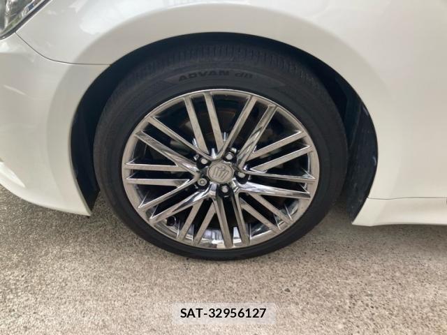 Toyota CROWN SEDAN 2013-10 8795639-6