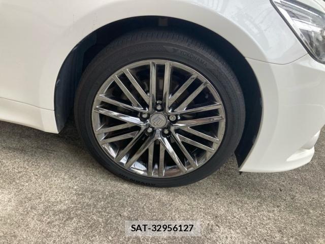 Toyota CROWN SEDAN 2013-10 8795639-8