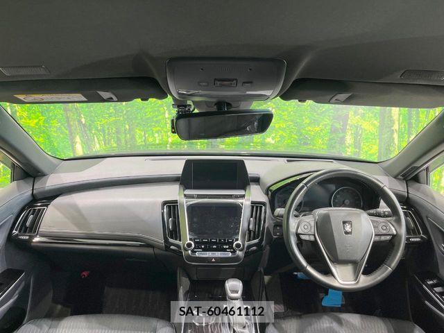 Toyota CROWN SEDAN 2018-11 8795622-1