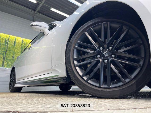 Toyota CROWN SEDAN 2021-09 8795614-12