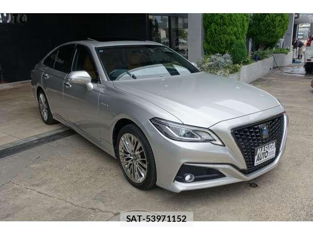 Toyota CROWN SEDAN 2019-08 8795618-4