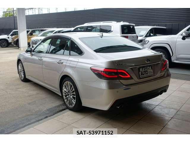 Toyota CROWN SEDAN 2019-08 8795618-6