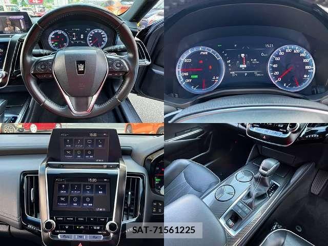 Toyota CROWN SEDAN 2018-06 8795620-3