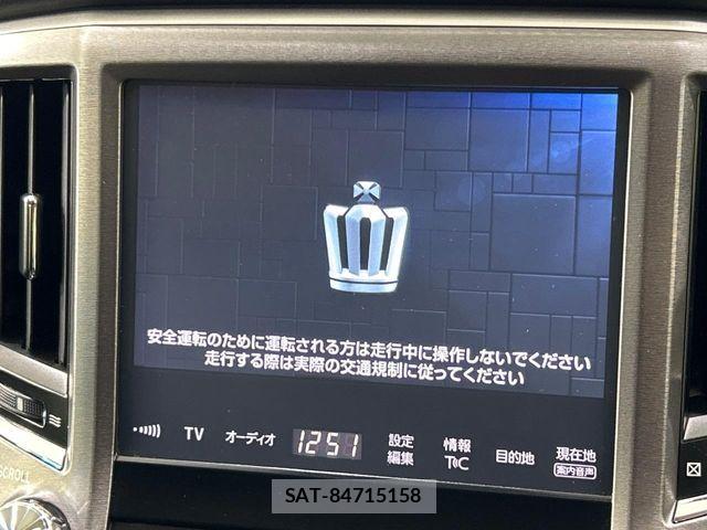 Toyota CROWN SEDAN 2016-04 8795631-3