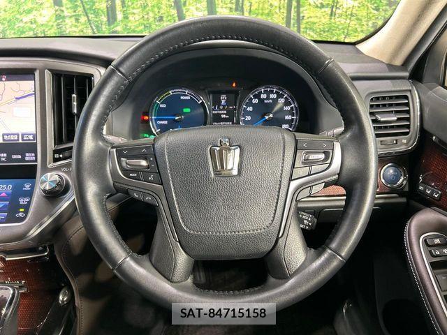 Toyota CROWN SEDAN 2016-04 8795631-6