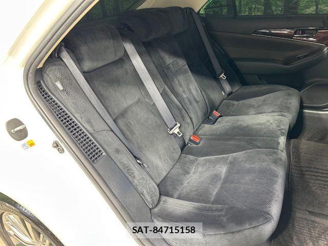Toyota CROWN SEDAN 2016-04 8795631-8