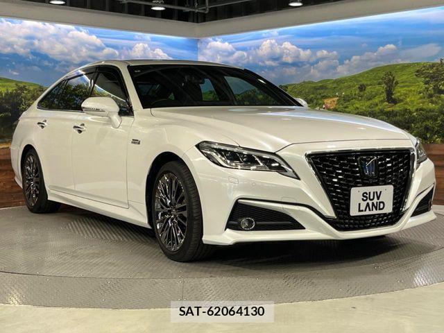 Toyota CROWN SEDAN 2021-06 8795612-16