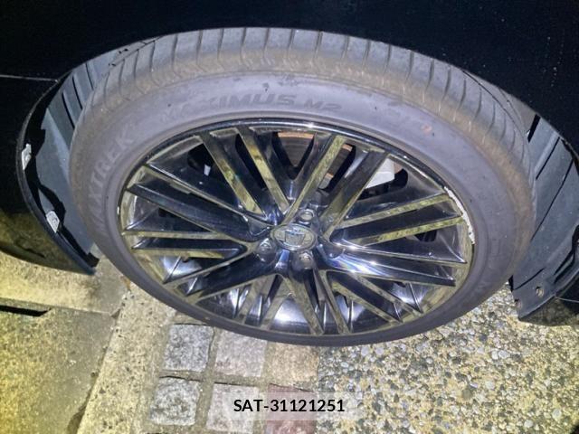Toyota CROWN SEDAN 2013-04 8795634-9