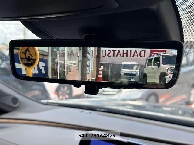 Toyota CROWN SEDAN 2025-02 8795608-19