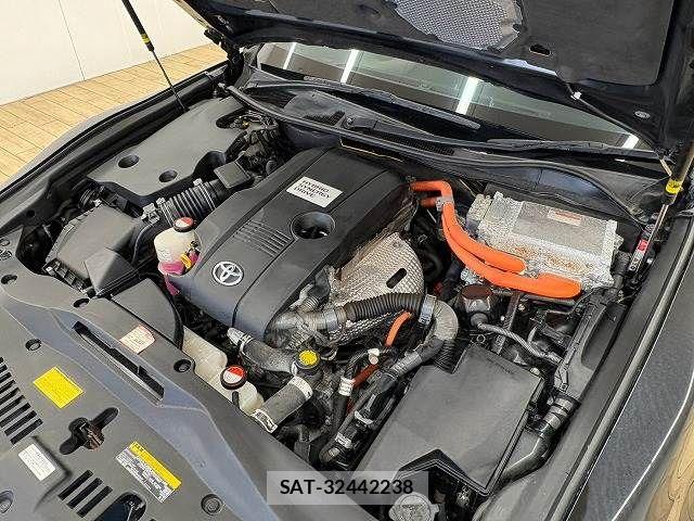 Toyota CROWN SEDAN 2014-03 8795636-13