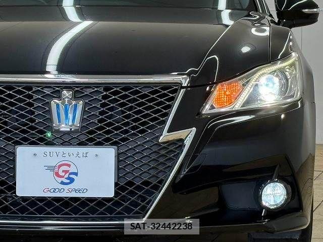 Toyota CROWN SEDAN 2014-03 8795636-19