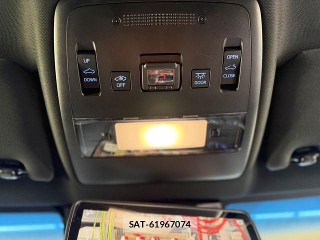 Toyota CROWN SEDAN 2021-07 8795611-26