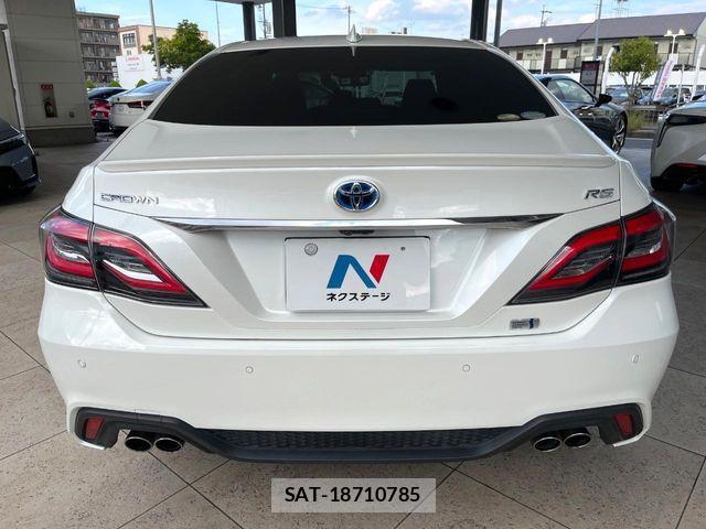 Toyota CROWN SEDAN 2018-08 8795616-14