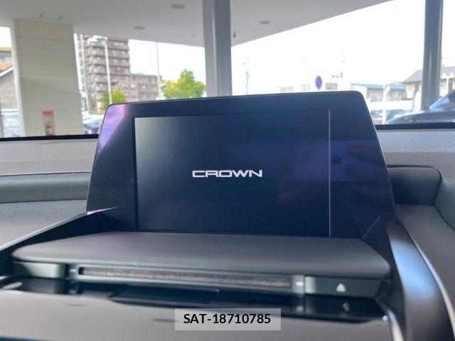 Toyota CROWN SEDAN 2018-08 8795616-3