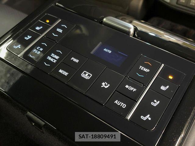 Toyota CROWN SEDAN 2021-03 8795609-2