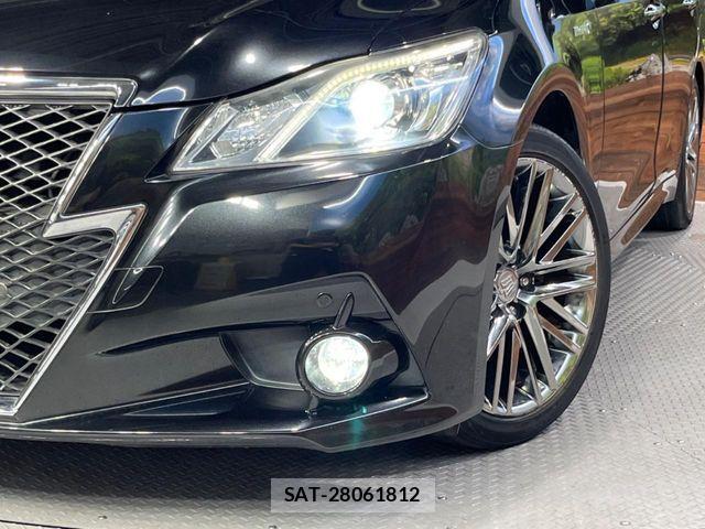 Toyota CROWN SEDAN 2013-06 8795632-12