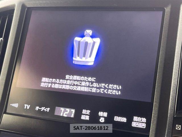 Toyota CROWN SEDAN 2013-06 8795632-3