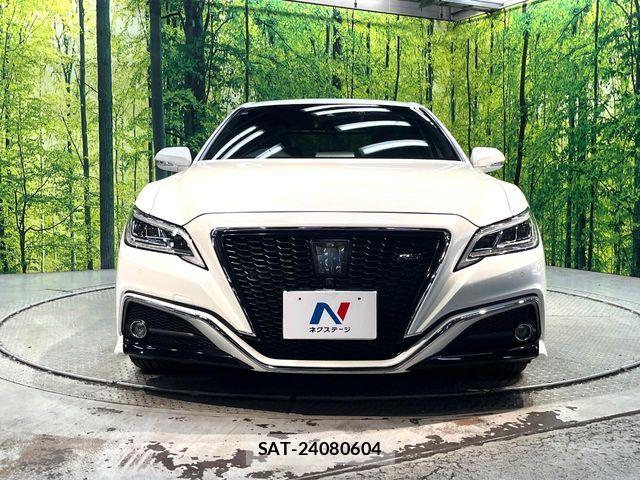 Toyota CROWN SEDAN 2018-08 8795621-13