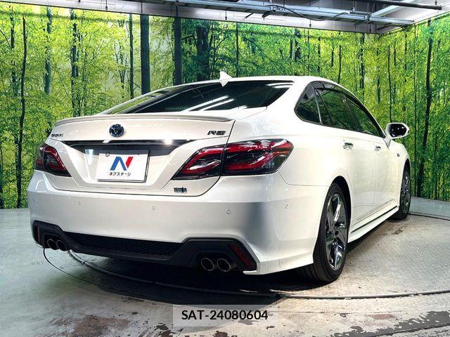 Toyota CROWN SEDAN 2018-08 8795621-16