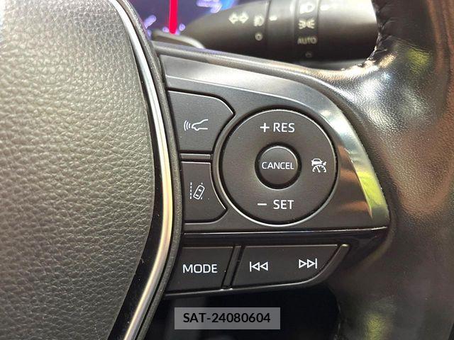 Toyota CROWN SEDAN 2018-08 8795621-5