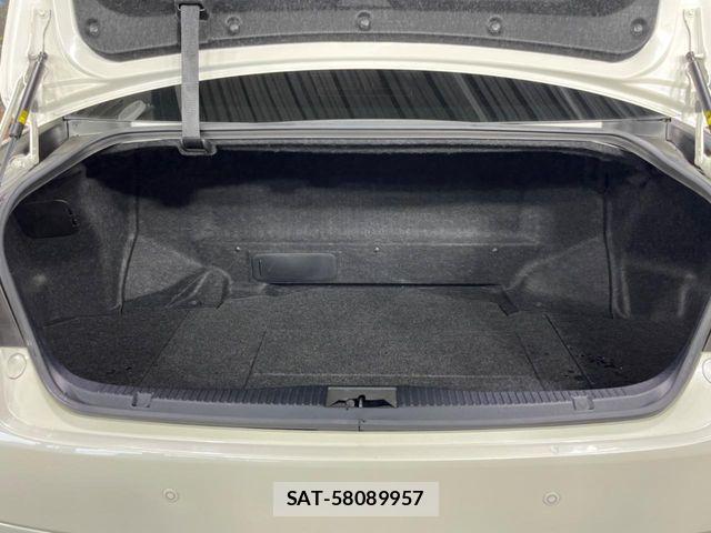Toyota CROWN SEDAN 2014-03 8795630-10