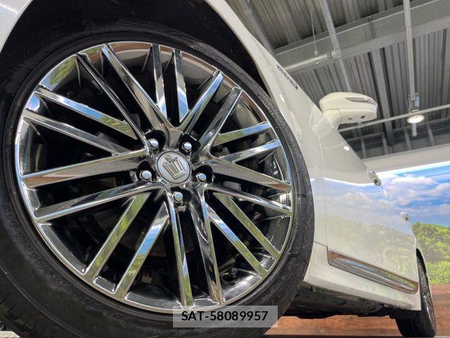Toyota CROWN SEDAN 2014-03 8795630-12