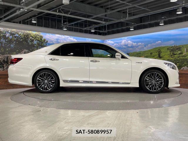 Toyota CROWN SEDAN 2014-03 8795630-16