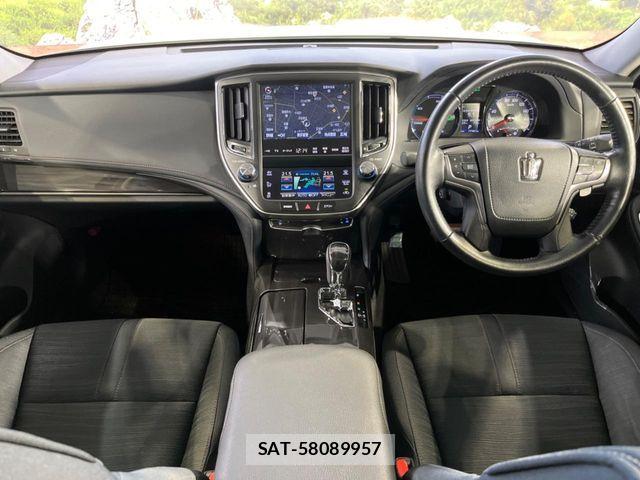 Toyota CROWN SEDAN 2014-03 8795630-1