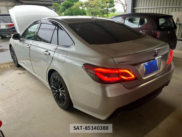 Toyota CROWN SEDAN 2019-11 8795629-10