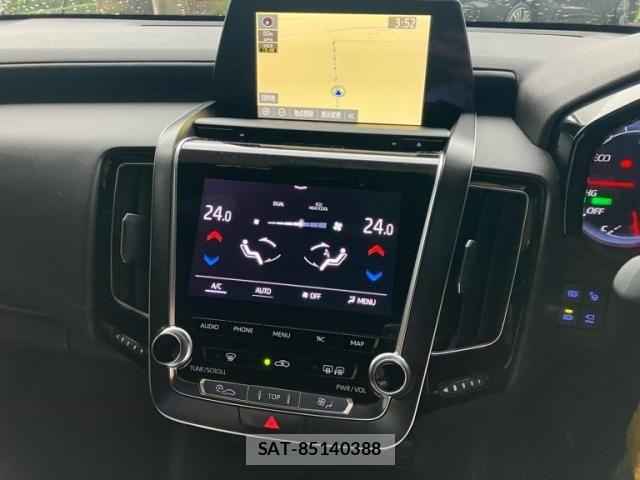 Toyota CROWN SEDAN 2019-11 8795629-18