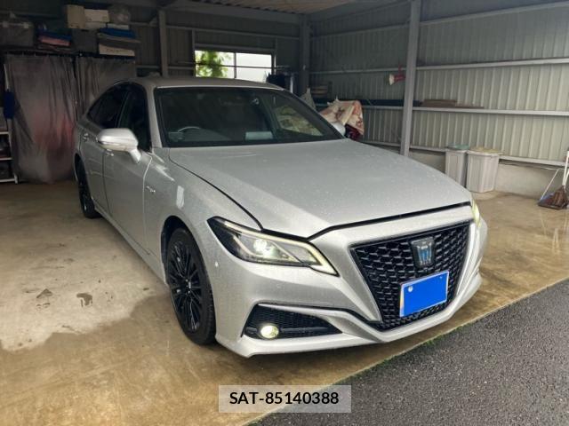 Toyota CROWN SEDAN 2019-11 8795629-1