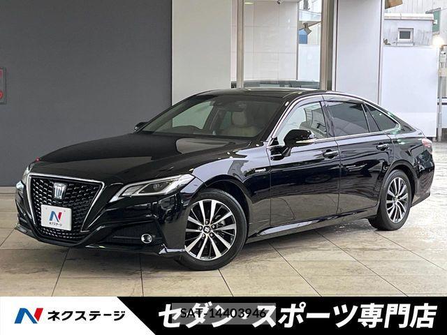 Toyota CROWN SEDAN 2019-02 8795627-0