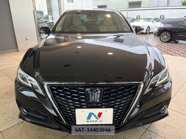 Toyota CROWN SEDAN 2019-02 8795627-14