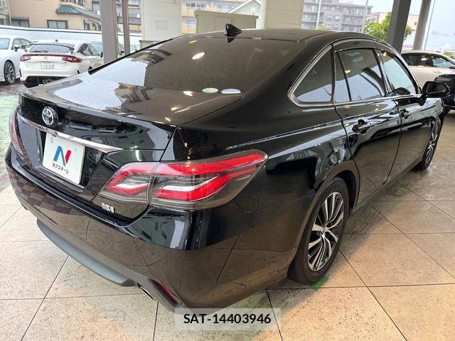 Toyota CROWN SEDAN 2019-02 8795627-17