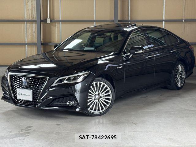 Toyota CROWN SEDAN 2018-09 8795626-0
