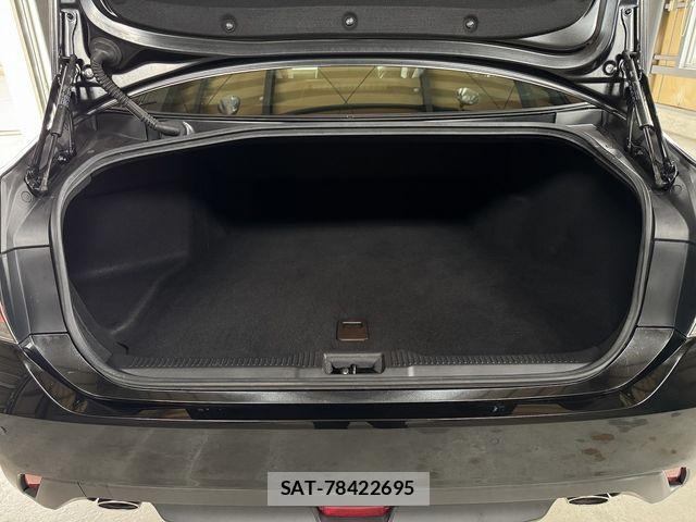 Toyota CROWN SEDAN 2018-09 8795626-11