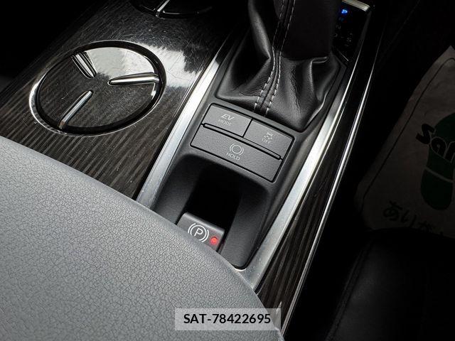 Toyota CROWN SEDAN 2018-09 8795626-28