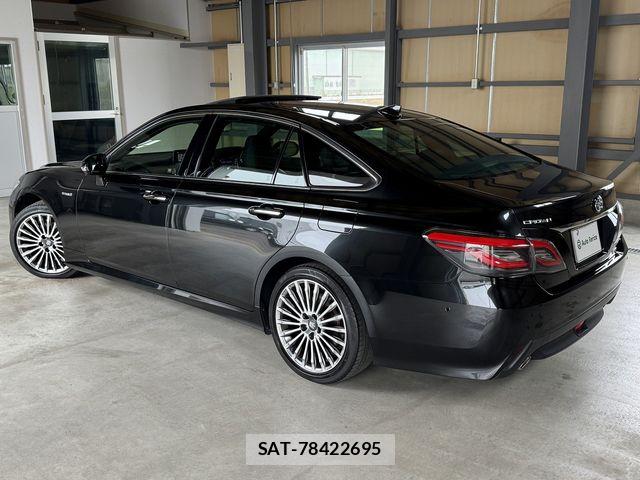 Toyota CROWN SEDAN 2018-09 8795626-4